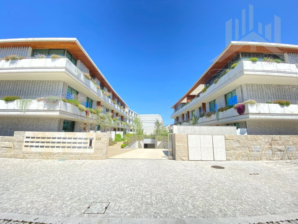 Apartamento T2 para Venda em Aldoar, Foz do Douro e Nevogilde Foto 2