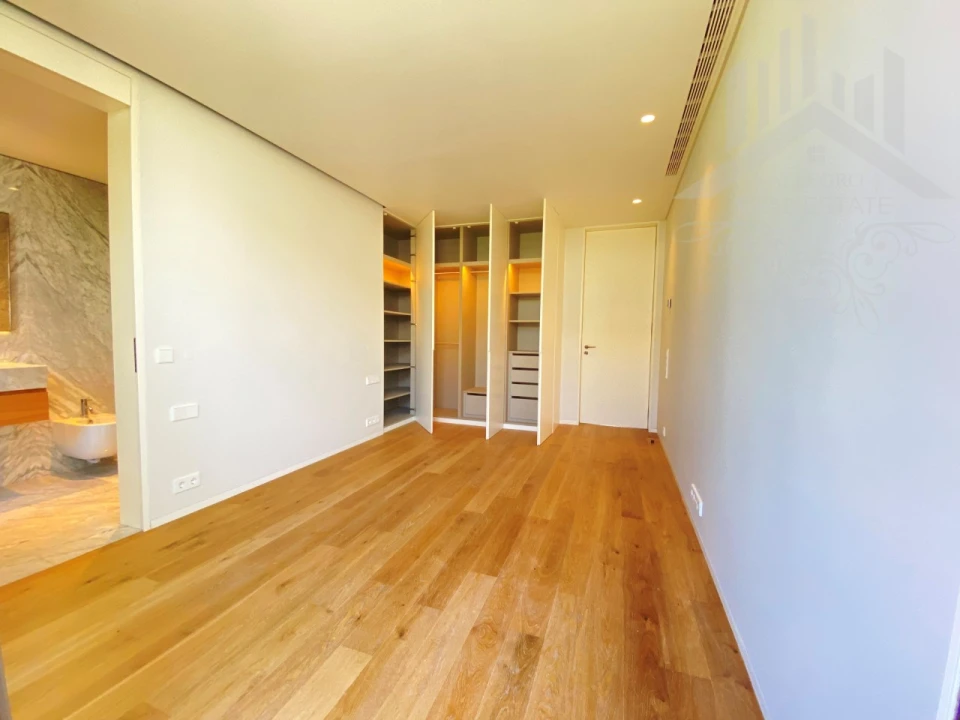 Apartamento T2 para Venda em Aldoar, Foz do Douro e Nevogilde Foto 25
