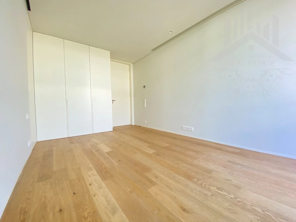 Apartamento T2 para Venda em Aldoar, Foz do Douro e Nevogilde Foto 27