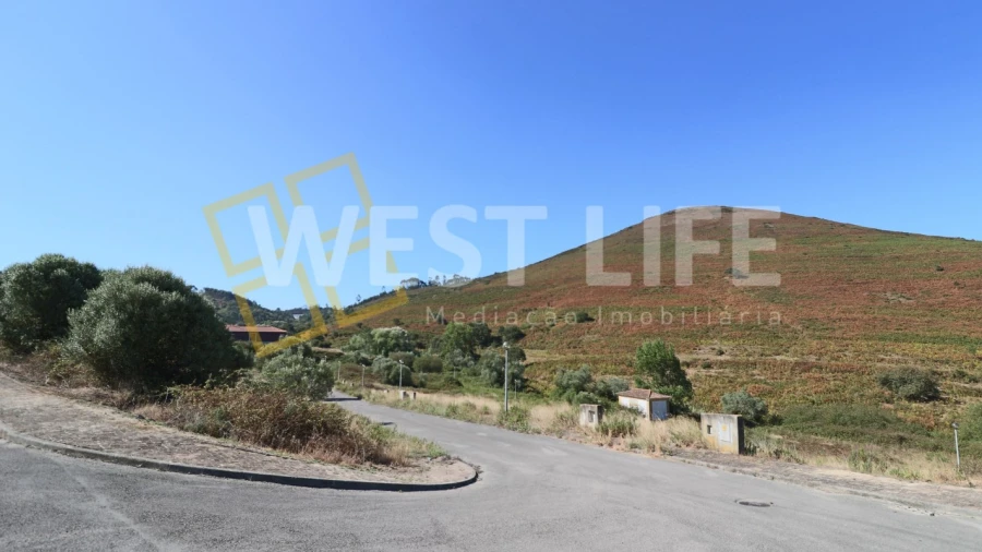 Terreno para Venda em Malveira e São Miguel de Alcainça