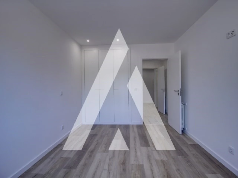 Apartamento T3 para Venda em Oliveira do Bairro Foto 14