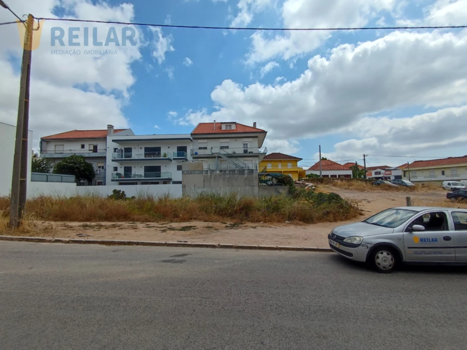 Terreno para Venda em Santa Iria de Azoia, São João da Talha e Bobadela Foto 1