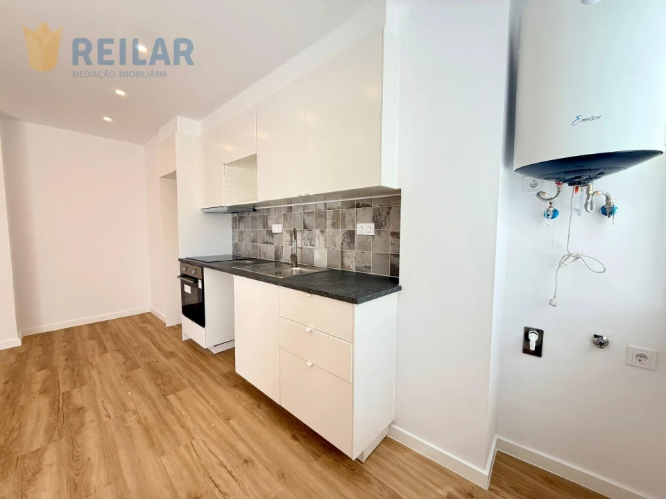 Apartamento T2 para Venda em Encosta do Sol Foto 2