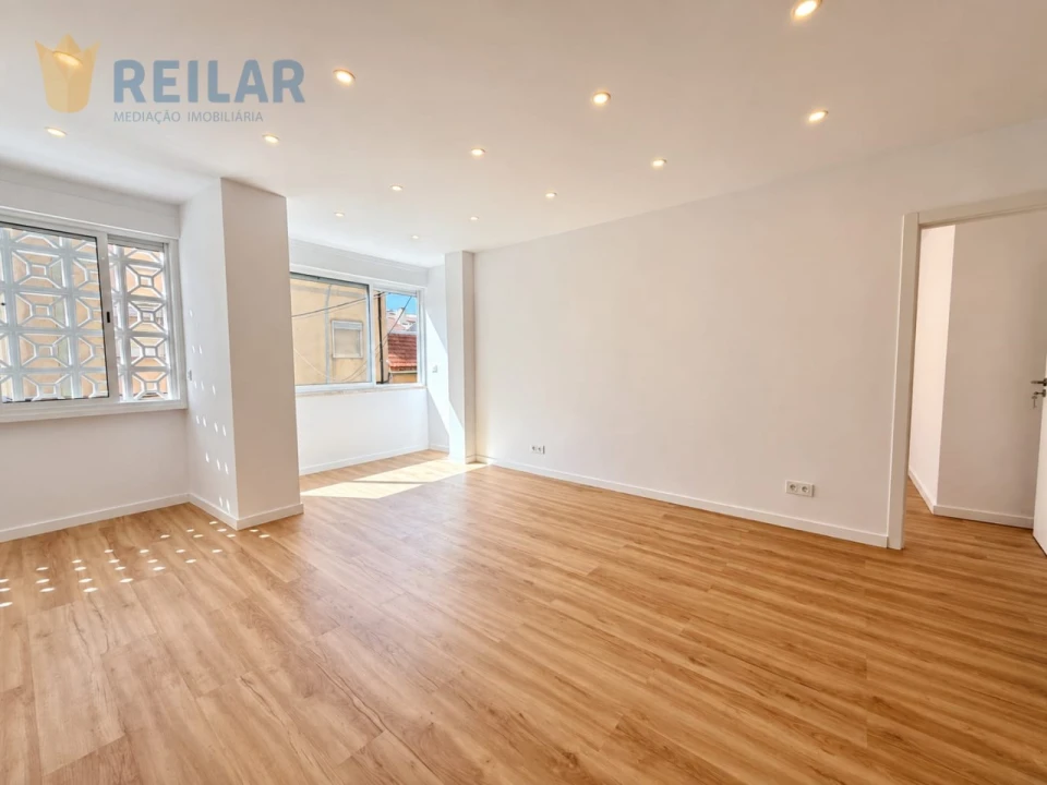Apartamento T2 para Venda em Encosta do Sol Foto 5