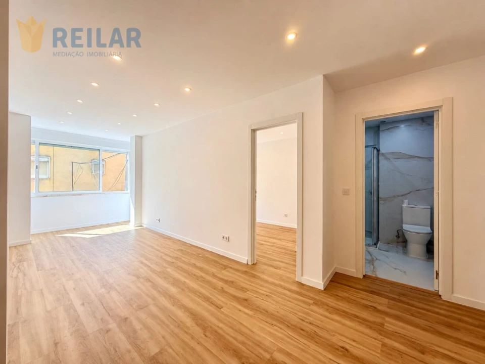 Apartamento T2 para Venda em Encosta do Sol Foto 9