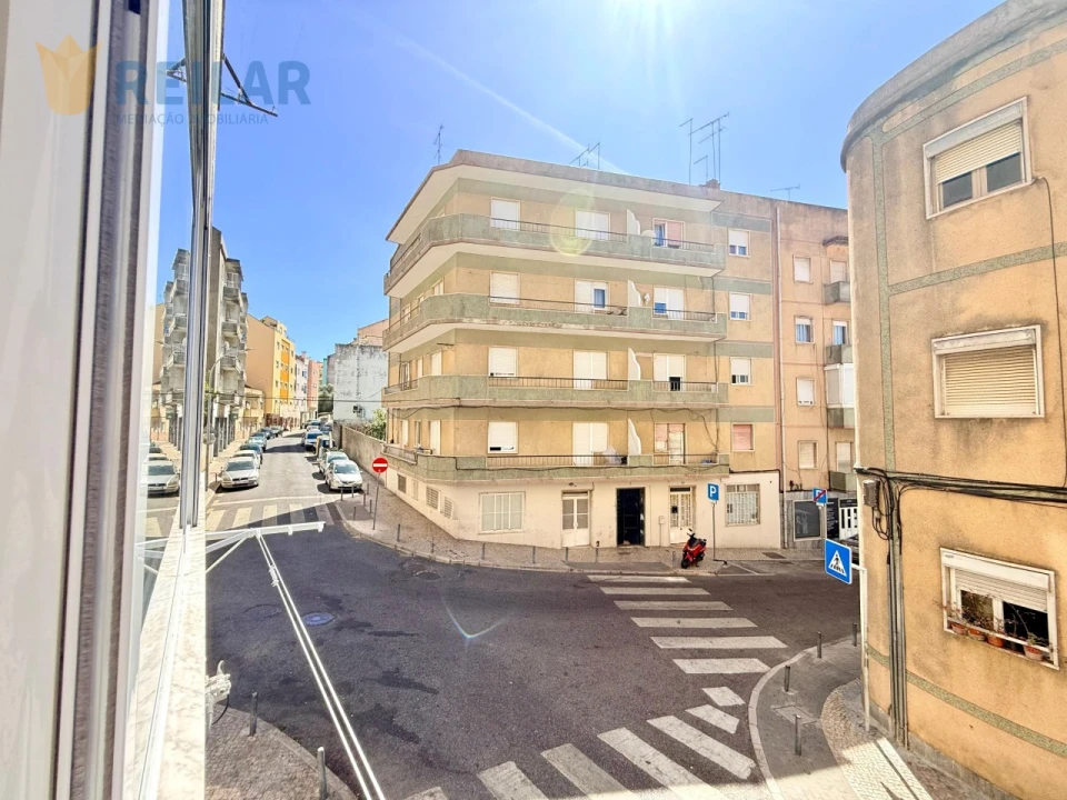 Apartamento T2 para Venda em Encosta do Sol Foto 30