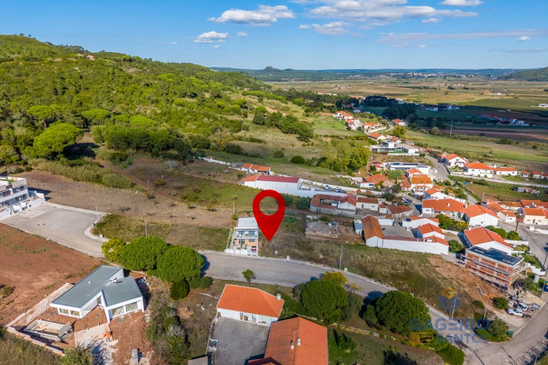Terreno para Venda em Famalicão Foto 1
