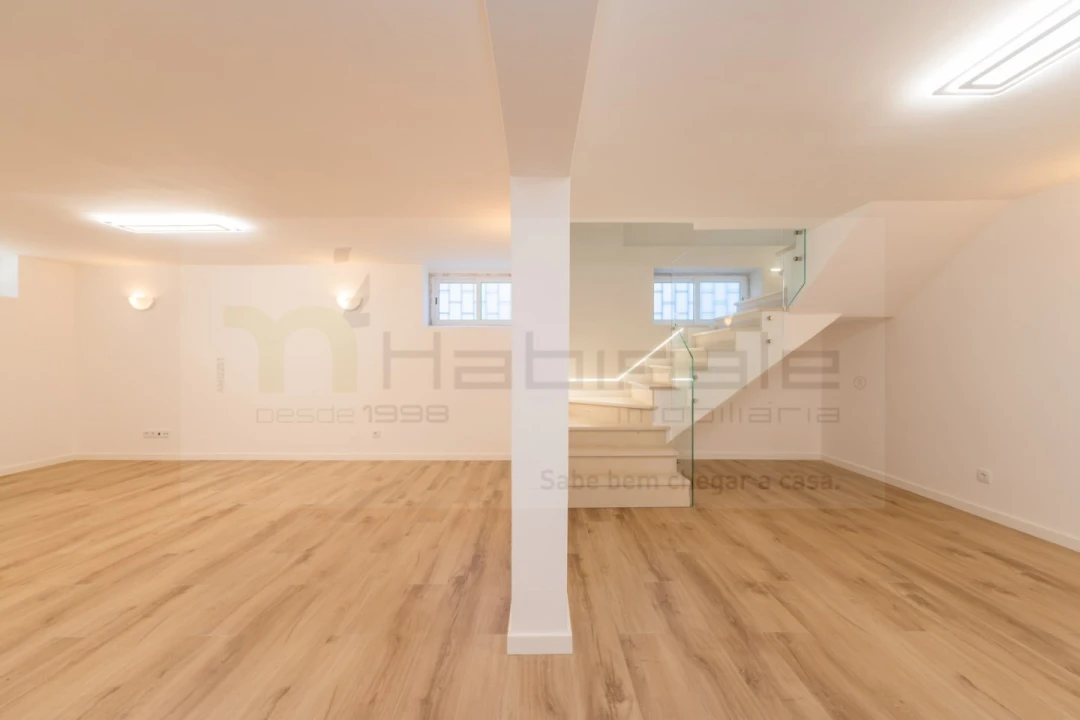 Apartamento T3 para Venda em Carcavelos e Parede Foto 34