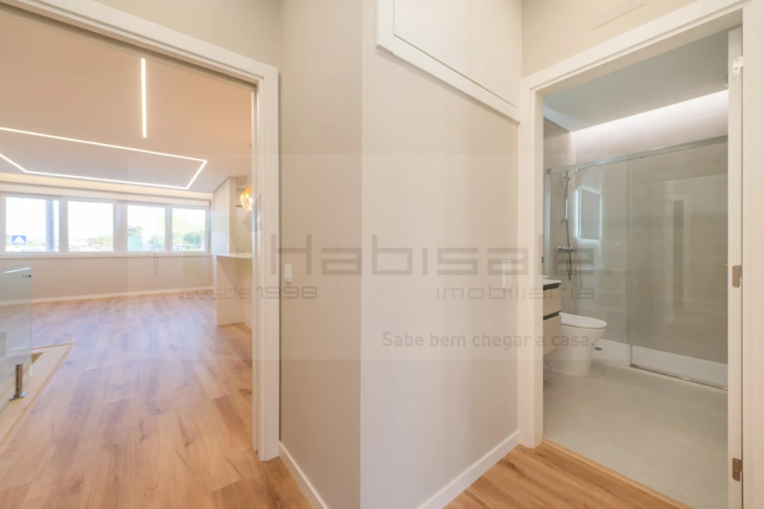 Apartamento T3 para Venda em Carcavelos e Parede Foto 14