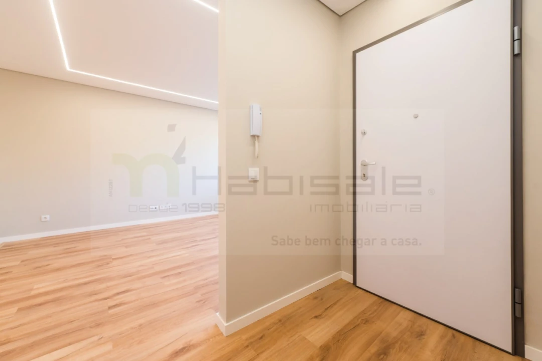 Apartamento T3 para Venda em Carcavelos e Parede Foto 11