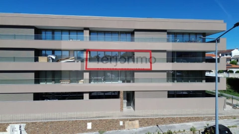 Apartamento T3 para Venda em Urgezes