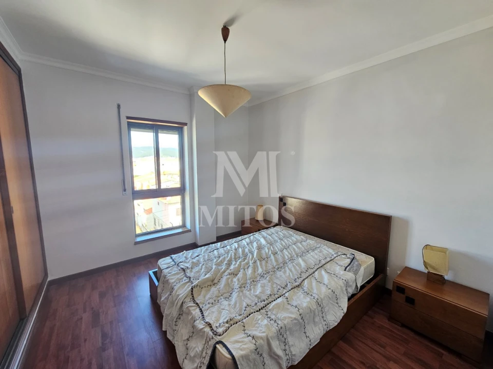 Apartamento T4 para Arrendamento em Darque Foto 13