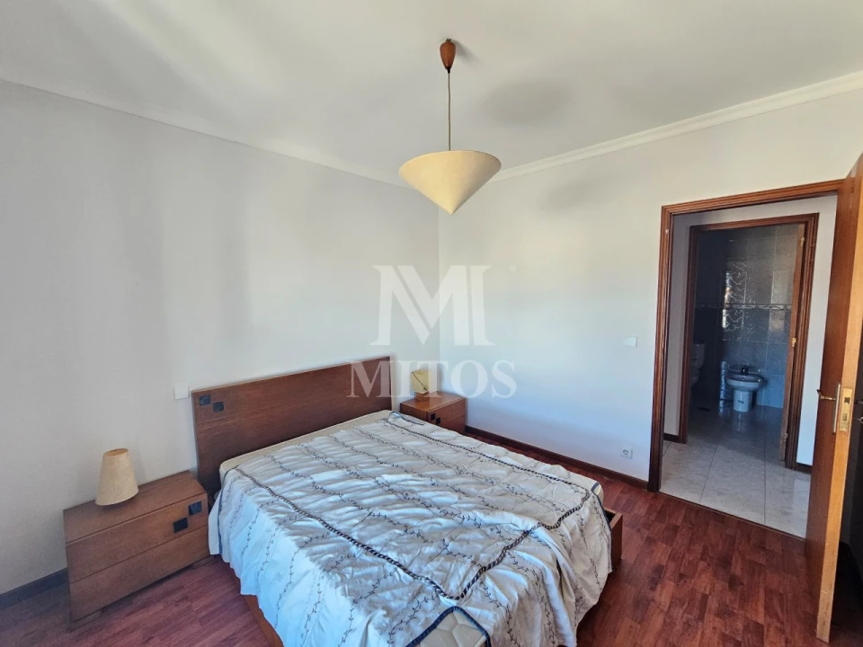 Apartamento T4 para Arrendamento em Darque Foto 14