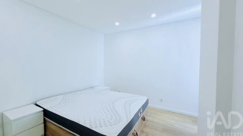 Apartamento T2 para Arrendamento em União das Freguesias de Setúbal