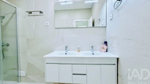 Apartamento T2 para Arrendamento em União das Freguesias de Setúbal