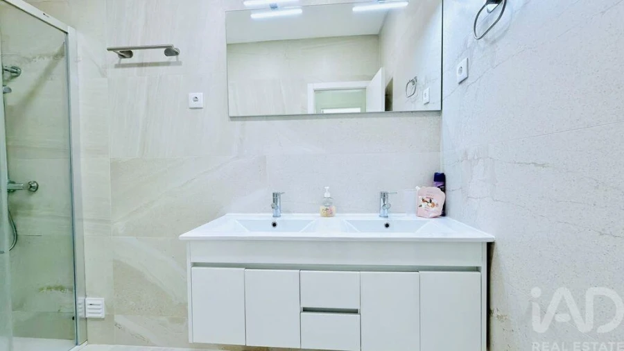 Apartamento T2 para Arrendamento em União das Freguesias de Setúbal Foto 8