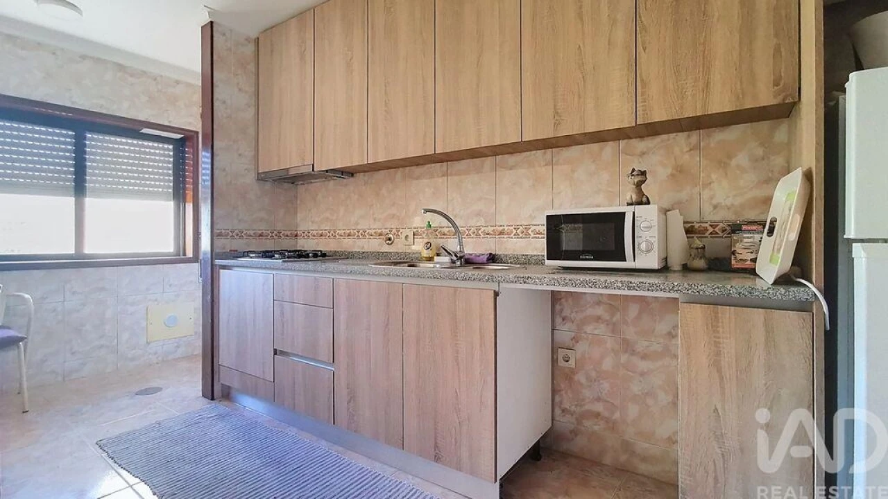 Apartamento T1 para Venda em São Miguel do Souto e Mosteirô Foto 1