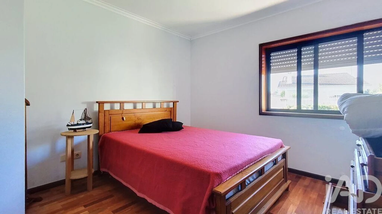 Apartamento T1 para Venda em São Miguel do Souto e Mosteirô Foto 3