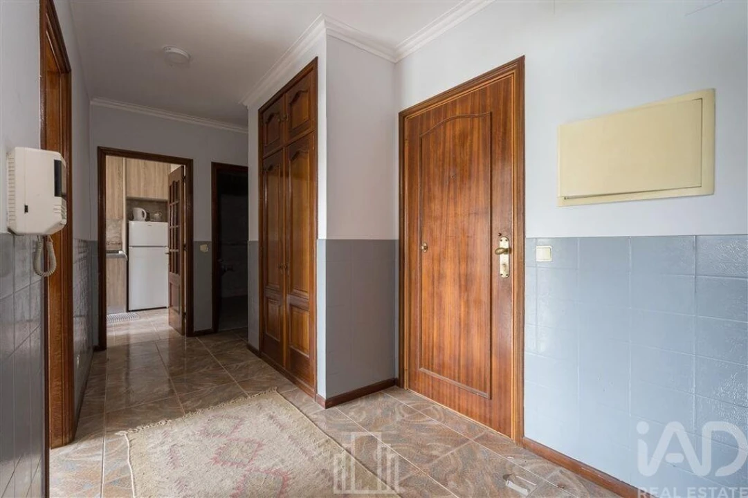 Apartamento T1 para Venda em São Miguel do Souto e Mosteirô Foto 2