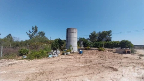Terreno para Venda em Azambujeira e Malaqueijo