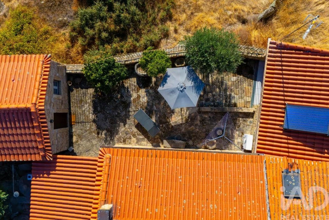 Moradia T2 para Venda em Atalaia e Safurdão Foto 3