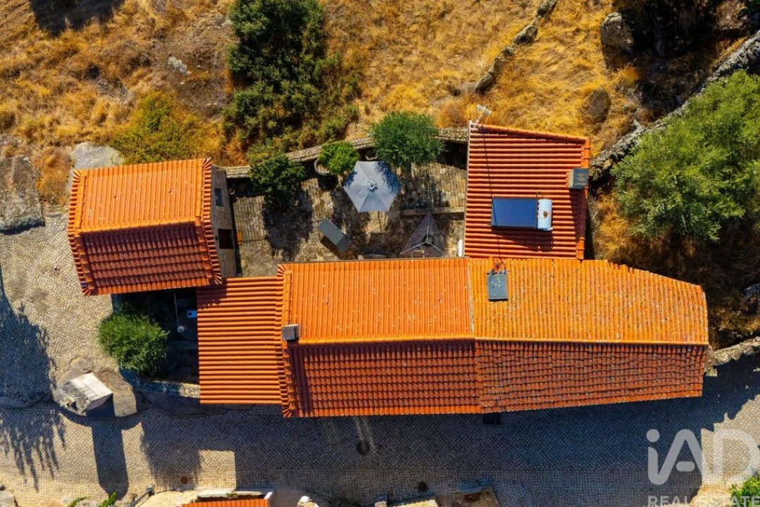 Moradia T2 para Venda em Atalaia e Safurdão Foto 2
