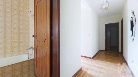 Moradia T3 para Venda em Vila de Cucujães