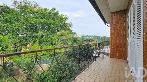 Moradia T3 para Venda em Vila de Cucujães