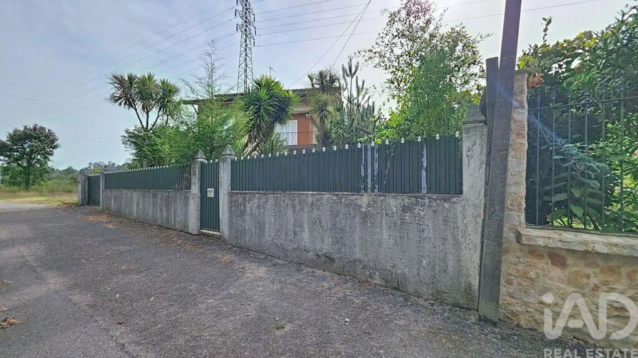 Moradia T3 para Venda em Vila de Cucujães Foto 4