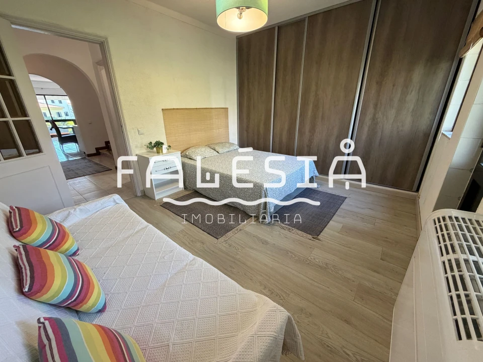 Moradia T3 para Venda em Albufeira e Olhos de Água Foto 18