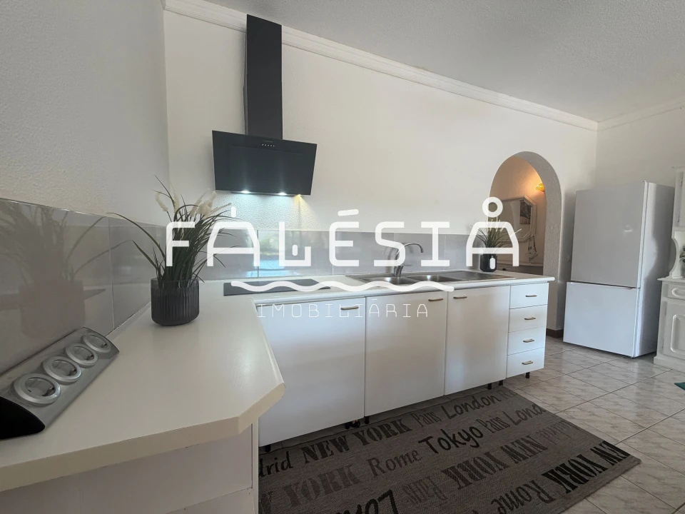 Moradia T3 para Venda em Albufeira e Olhos de Água Foto 12