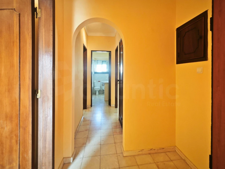 Apartamento T2 para Venda em Venteira Foto 16