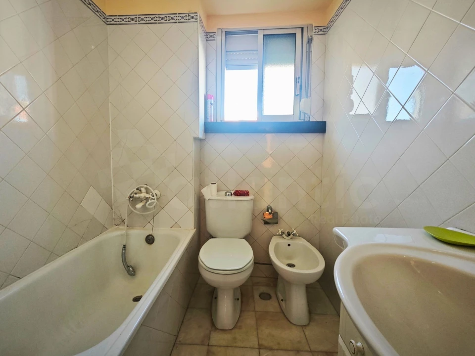 Apartamento T2 para Venda em Venteira Foto 3