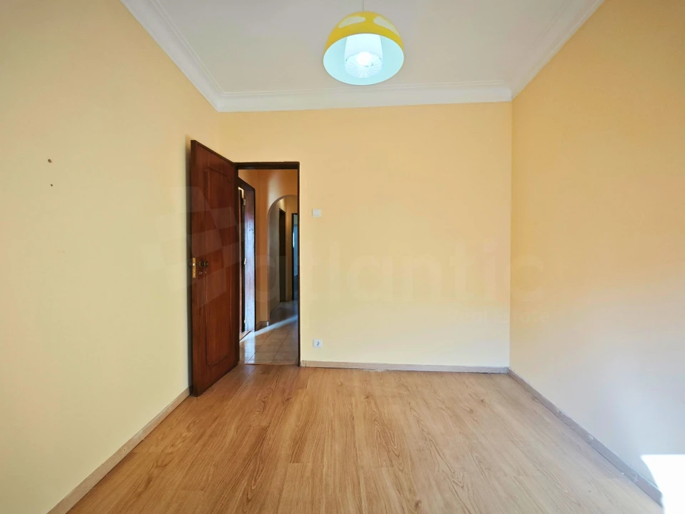 Apartamento T2 para Venda em Venteira Foto 11