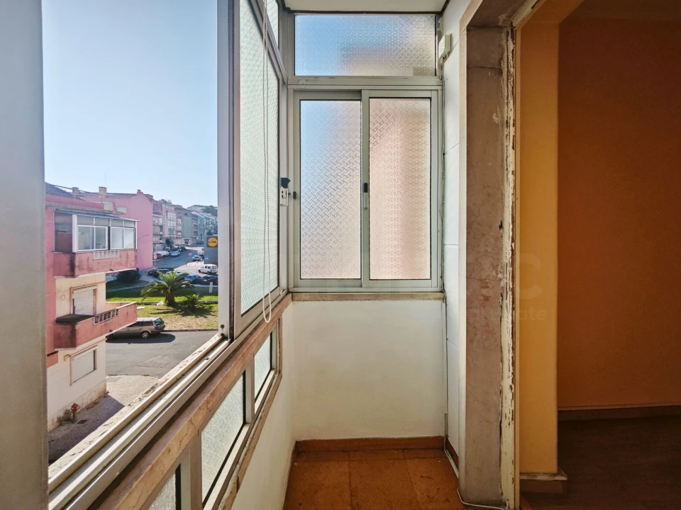 Apartamento T2 para Venda em Venteira Foto 6