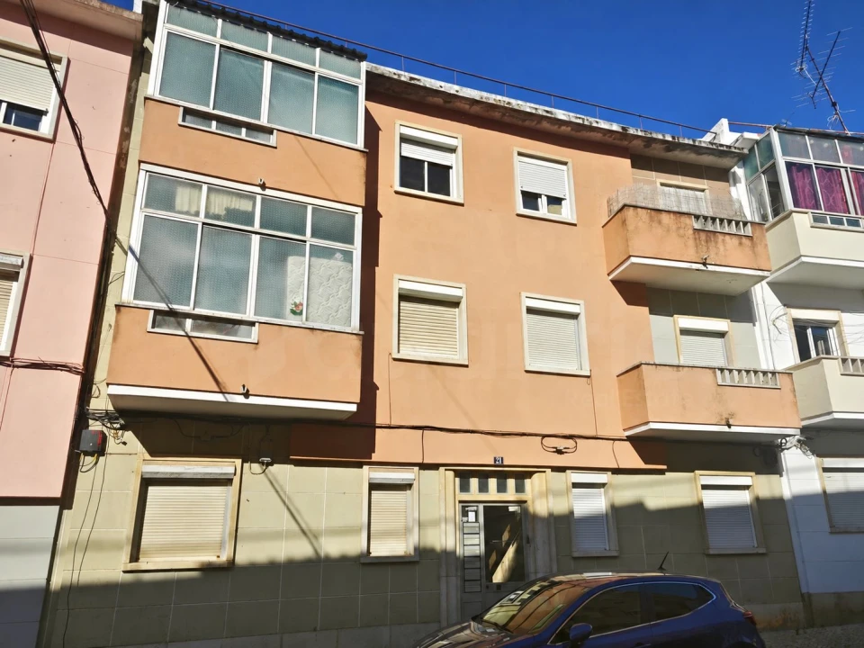 Apartamento T2 para Venda em Venteira Foto 20