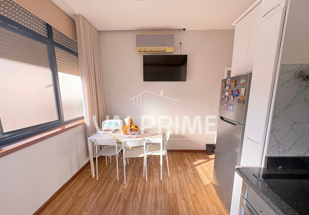 Apartamento T2 para Venda em Rio Tinto Foto 2