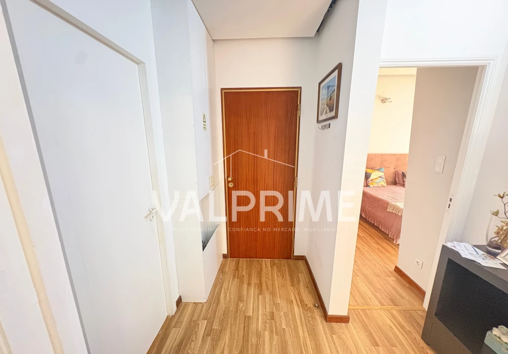 Apartamento T2 para Venda em Rio Tinto Foto 3