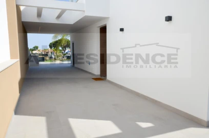 Moradia T3 para Venda em Quarteira
