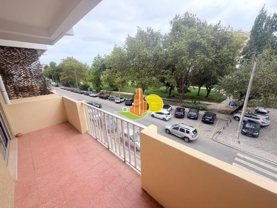 Apartamento T3 para Arrendamento em Buarcos Foto 12