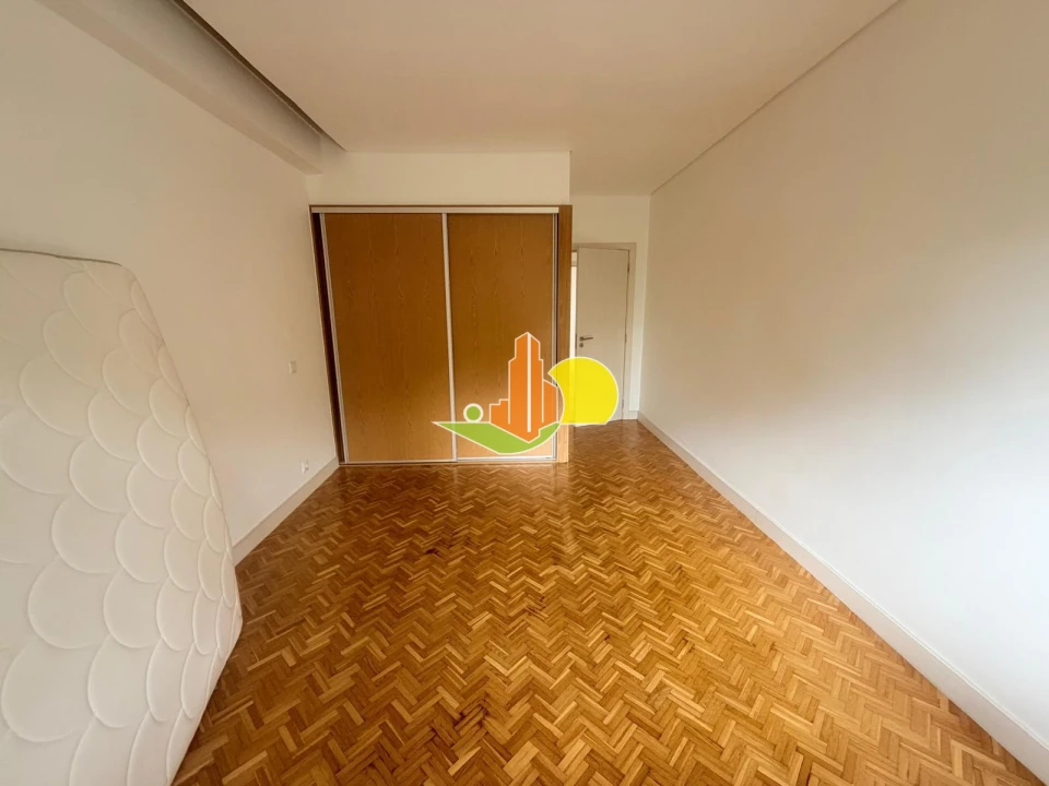 Apartamento T3 para Arrendamento em Buarcos Foto 21