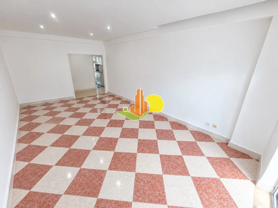 Apartamento T3 para Arrendamento em Buarcos Foto 1