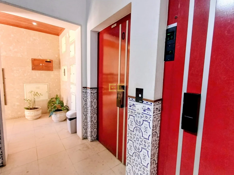 Apartamento T3 para Venda em Buarcos Foto 4