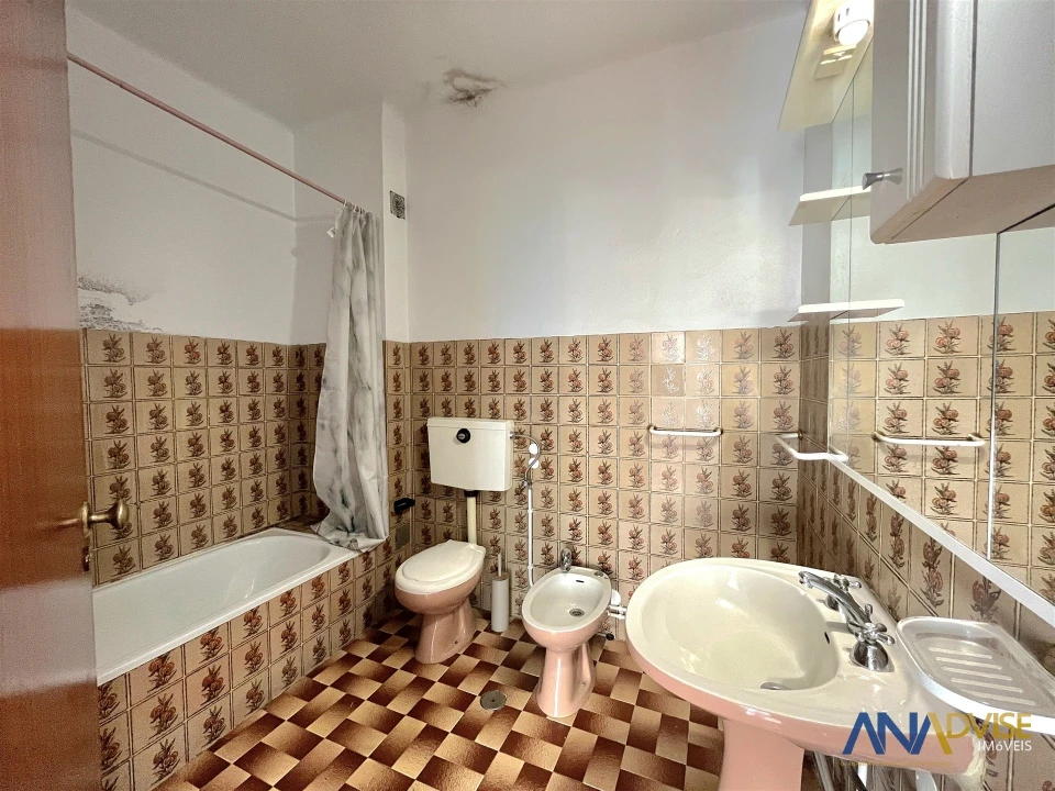 Apartamento T3 para Venda em Abraveses Foto 12