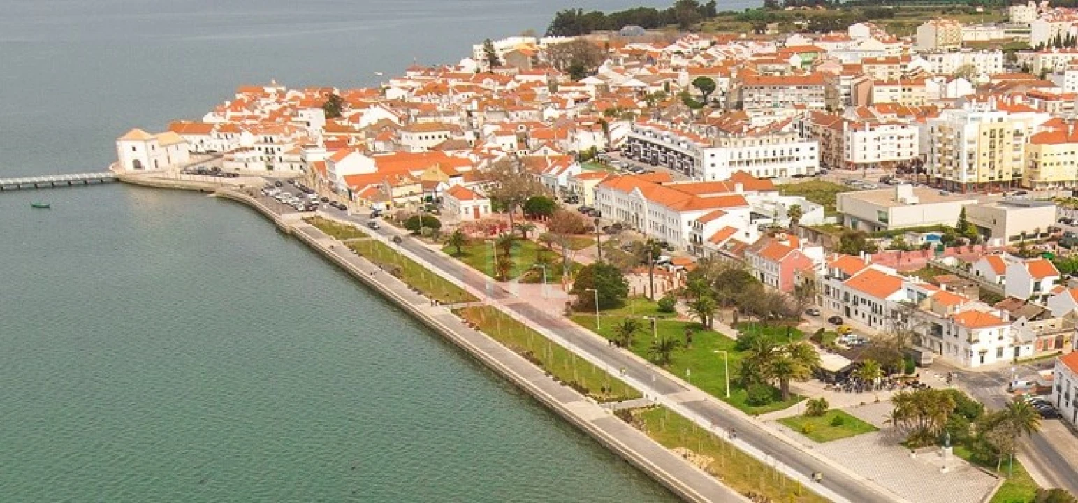 Moradia T2 para Venda em Alcochete Foto 25