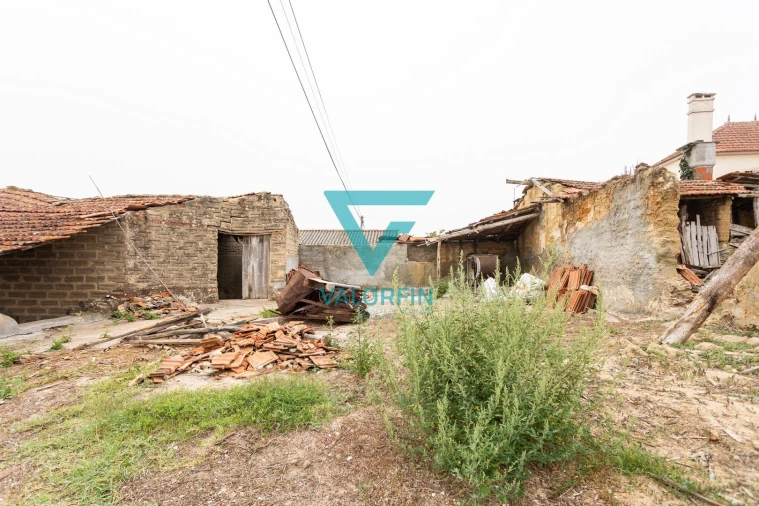 Moradia T3 para Venda em Paião Foto 13