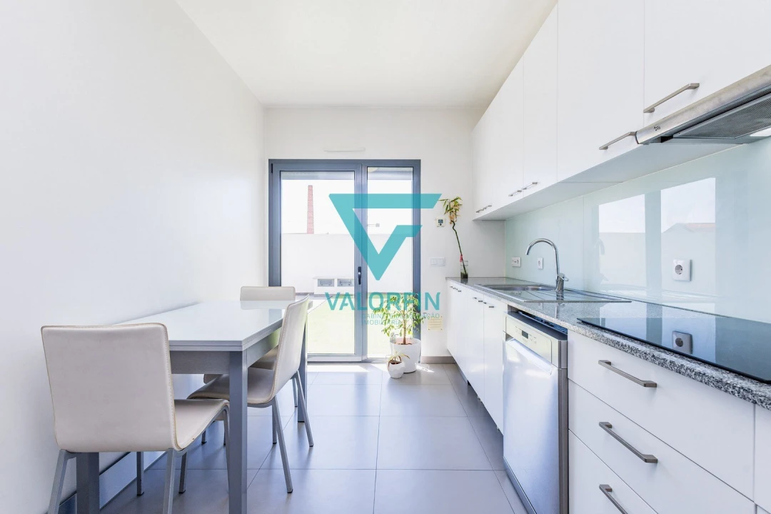 Apartamento T2 para Venda em Marinha Grande Foto 5