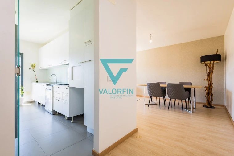 Apartamento T2 para Venda em Marinha Grande Foto 3