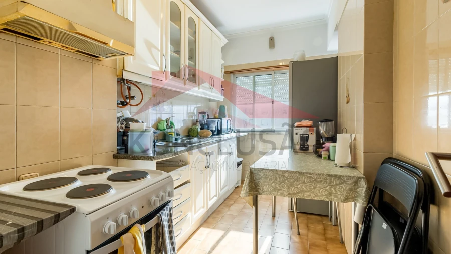Apartamento T1 para Venda em Agualva e Mira-Sintra