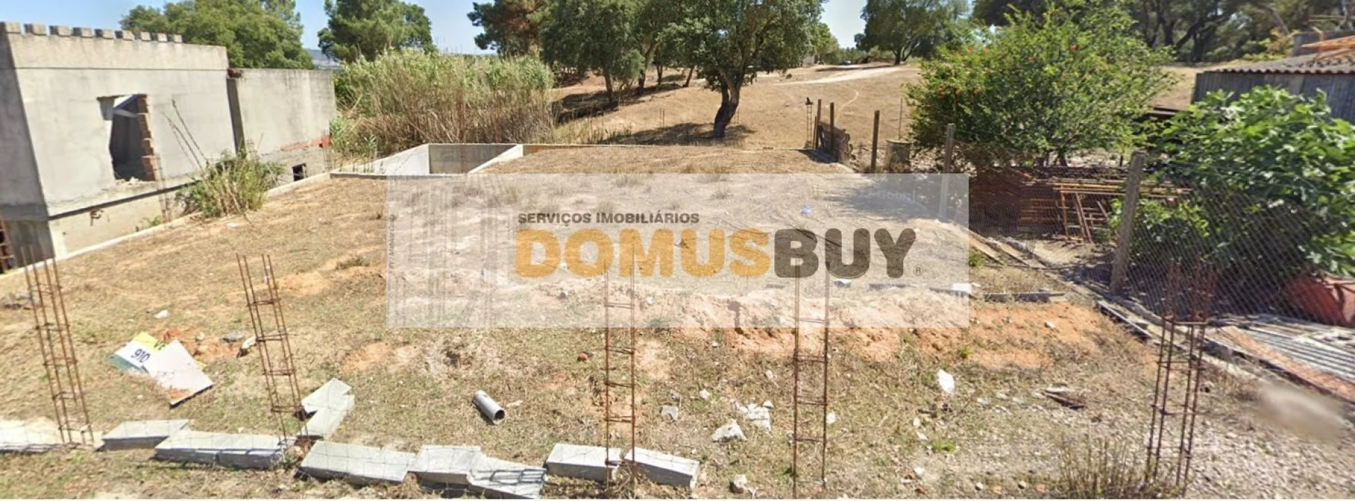 Terreno para Venda em Santo Antonio da Charneca Foto 1